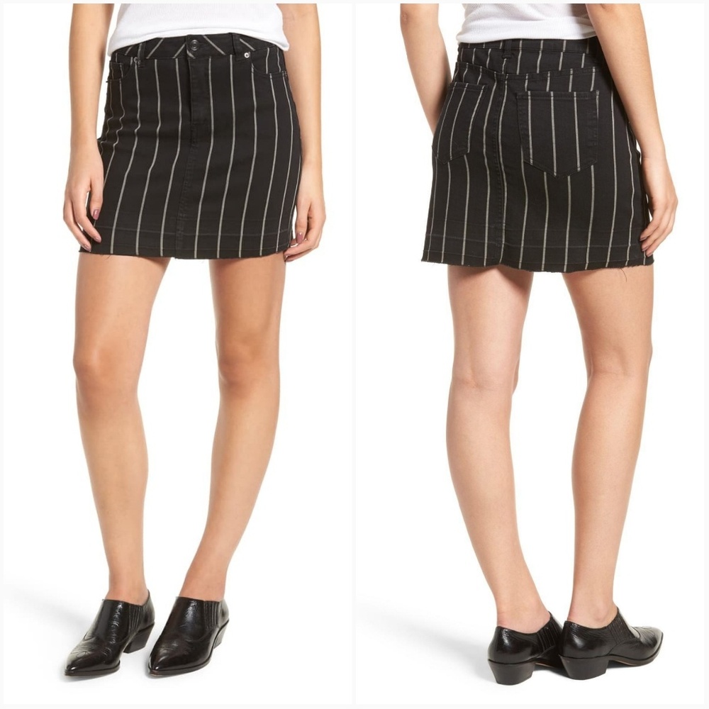 Tinsel Distressed Hem Stretchy Vertical Striped Denim Mini Skirt Black Size 27